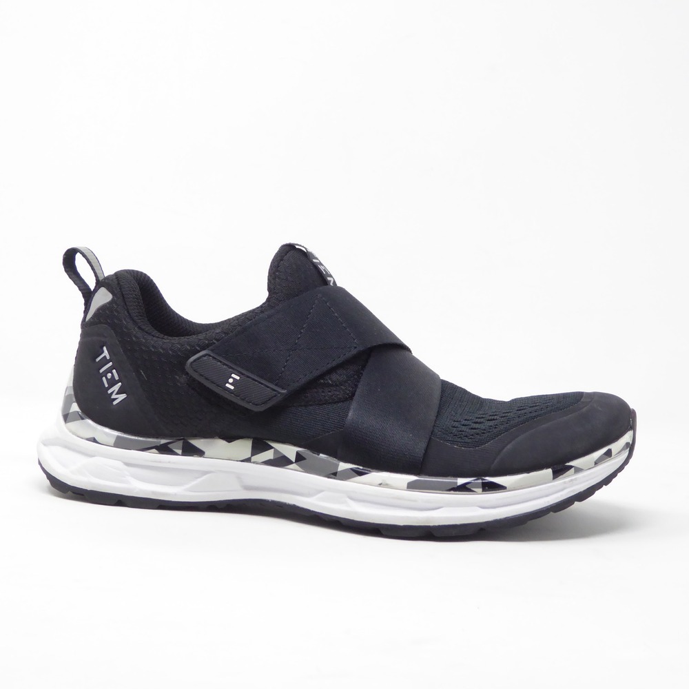 Slip-On Athletic Walking Shoe in Black